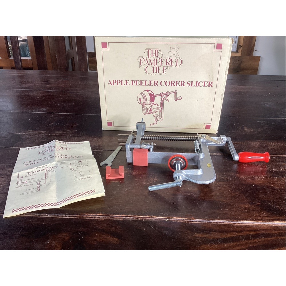 Pampered Chef Apple Peeler Corer Slicer w/ Original Box Complete Adjustable